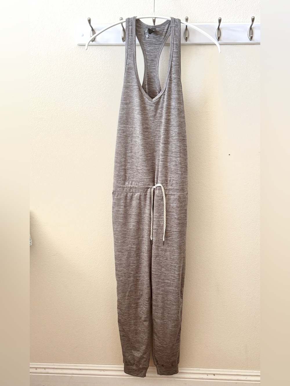 Vuori Lux Performance Jumpsuit Racerback Heather Gray Jogger Size Small